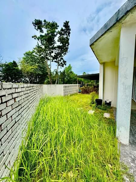 2-storey Terraced House for Sale in Shah Alam (Selangor) - Hazwan Hilmi - Exterior - PropertyGuru.com.my
