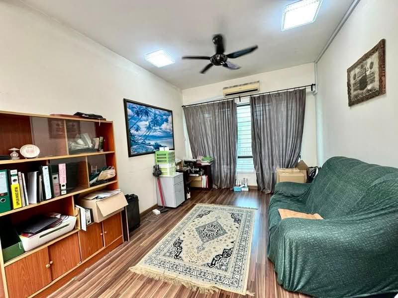 2-storey Terraced House for Sale in Shah Alam (Selangor) - Hazwan Hilmi - Living Room - PropertyGuru.com.my