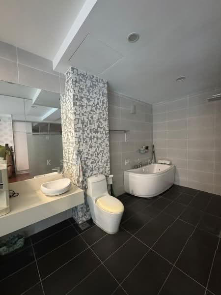 Rumah Teres 3 Tingkat untuk Dijual di Jelutong (Penang) - Kshio P'ng - Bathroom - PropertyGuru.com.my
