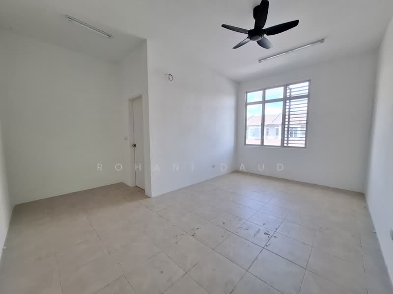 2-storey Terraced House for Rent in Iringan Bayu (Seremban) - Rohani Daud - Interior - PropertyGuru.com.my