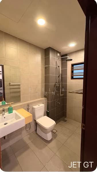 Rumah Teres 2 Tingkat untuk Disewa di Bukit Raja (Selangor) - Stella Tan - Bathroom - PropertyGuru.com.my