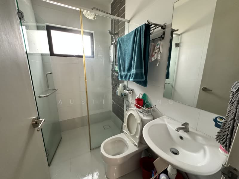 Service Residence for Sale at D'Aman Residences @ Puchong - Austin Wong - Bathroom - PropertyGuru.com.my