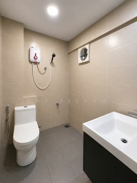 Kondominium untuk Dijual di Pandan Mewah Heights - Jay Selvam - Master Bathroom - PropertyGuru.com.my