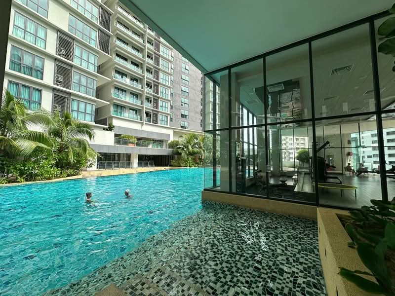 Servis Apartment untuk Disewa di Ooak Suites @ Kiara 163 - Jennifer Tee - Pool - PropertyGuru.com.my