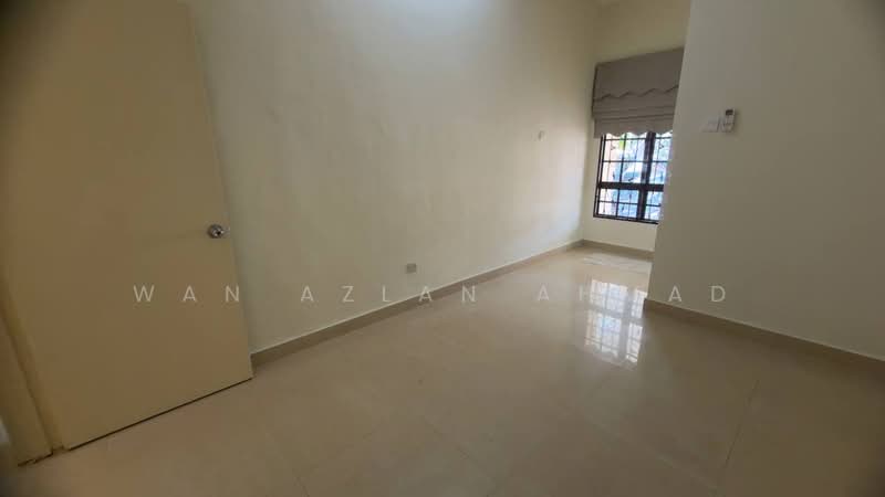 2-storey Terraced House for Sale in Bukit Jelutong (Shah Alam) - Wan Azlan Ahmad - PropertyGuru.com.my