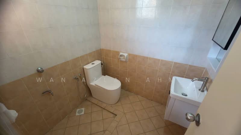 2-storey Terraced House for Sale in Bukit Jelutong (Shah Alam) - Wan Azlan Ahmad - PropertyGuru.com.my