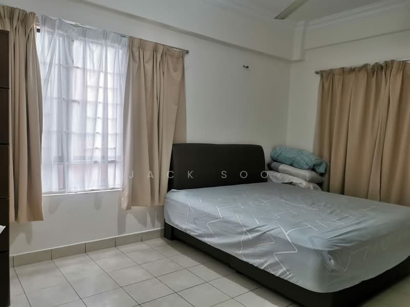 Kondominium untuk Dijual di Glen View Villa - Jack Soo - Bedroom - PropertyGuru.com.my