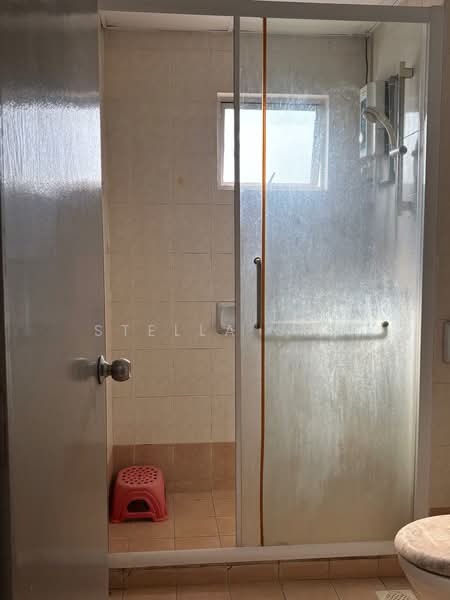 Servis Apartment untuk Dijual di Casa Subang - Stella Sum - Bathroom - PropertyGuru.com.my