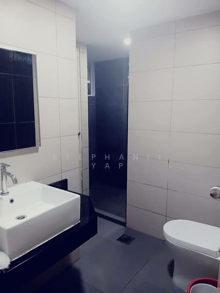 Pangsapuri untuk Dijual di Larkin Residence Phase 2 - Stephanie Yap - Bathroom - PropertyGuru.com.my