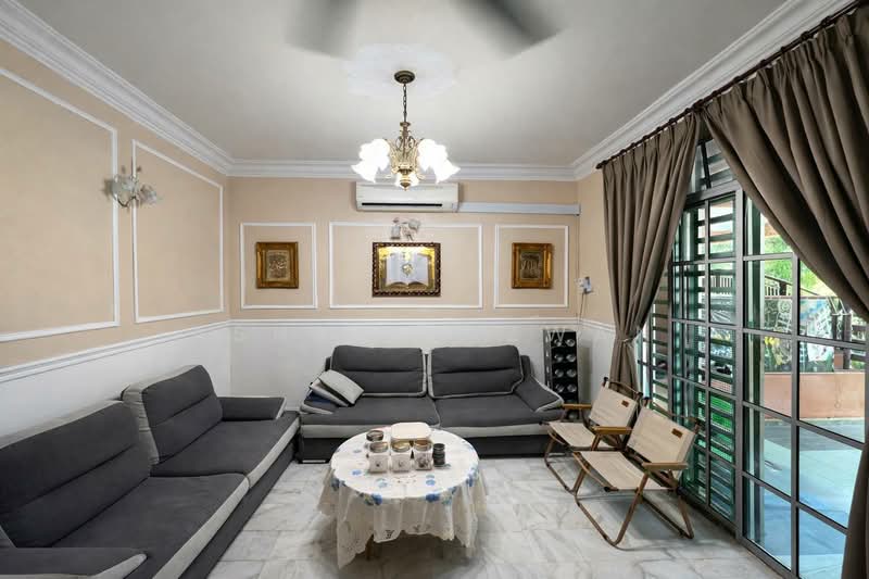 Rumah Teres 2 Tingkat untuk Dijual di Kepala Batas (Penang) - Ashraf Azwan - Living Room - PropertyGuru.com.my