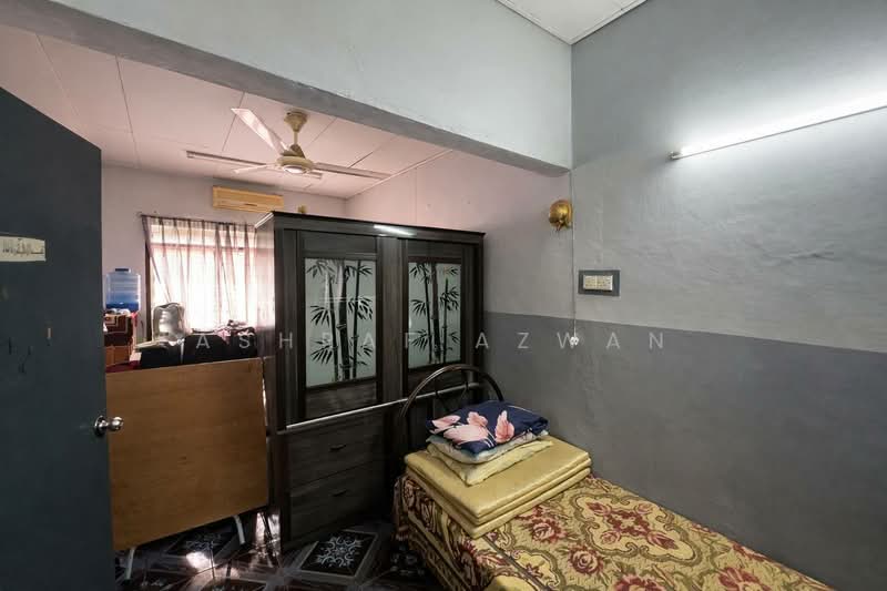 Rumah Teres 2 Tingkat untuk Dijual di Kepala Batas (Penang) - Ashraf Azwan - Bedroom - PropertyGuru.com.my