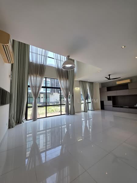 Rumah Berkembar untuk Dijual di Seri Kembangan (Selangor) - Wing Lam - PropertyGuru.com.my