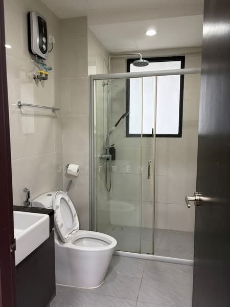 Kondominium untuk Dijual di Bay Point @ Country Garden Danga Bay - Jaffrey . - PropertyGuru.com.my