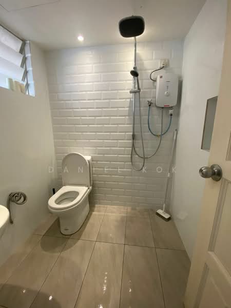 Pangsapuri untuk Disewa di Sri Jati 1 - Daniel Kok - Bathroom - PropertyGuru.com.my