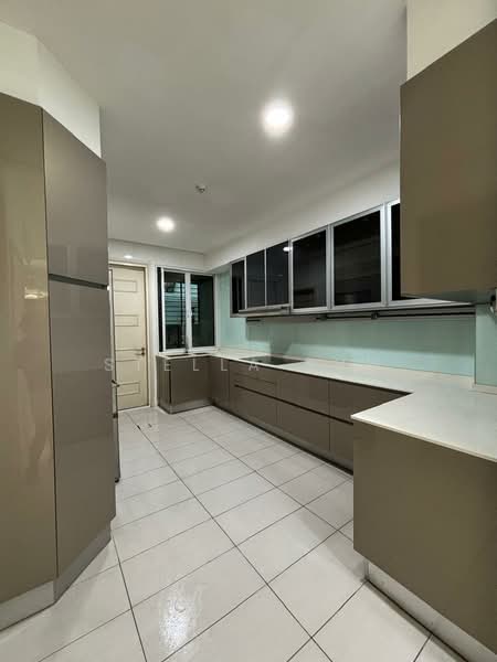 Rumah Teres 2.5 Tingkat untuk Dijual di Putra Heights (Subang Jaya) - Stella Sum - Kitchen - PropertyGuru.com.my