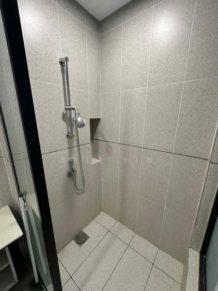 Servis Apartment untuk Dijual di Millerz Square Serviced Residence - Alex Yin - Bathroom - PropertyGuru.com.my