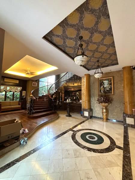 Bungalow House for Sale in Usj 5 (Subang Jaya) - Stella Sum - Statement Entrance Hall - PropertyGuru.com.my