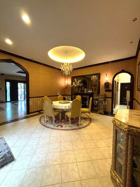 Bungalow House for Sale in Usj 5 (Subang Jaya) - Stella Sum - Dining Room - PropertyGuru.com.my