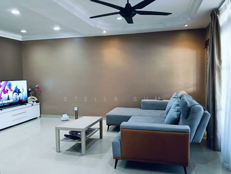 2-storey Terraced House for Sale in Putra Heights (Subang Jaya) - Stella Sum - Spacious Living Hall - PropertyGuru.com.my