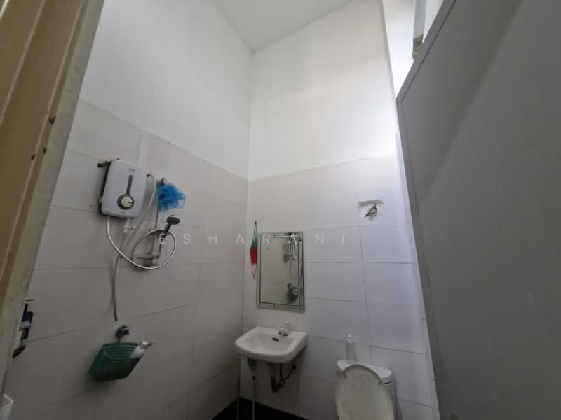 Rumah Teres 2 Tingkat untuk Dijual di Taman Muhibbah (Seri Kembangan) - Esharani . - PropertyGuru.com.my