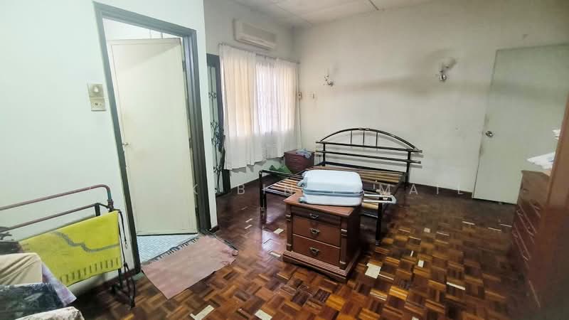 2-storey Terraced House for Sale in SS14 (Subang Jaya) - Ishak Bin Ismail - Bedroom - PropertyGuru.com.my