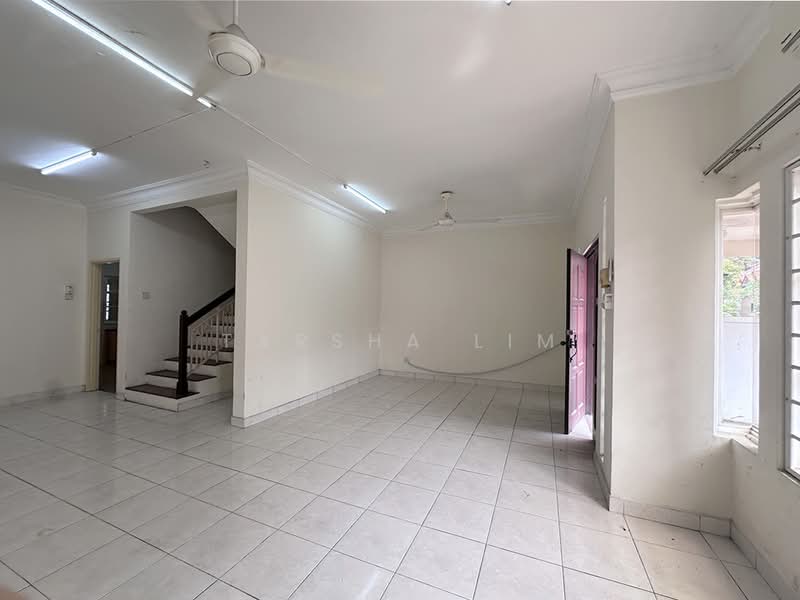 Rumah Teres 2 Tingkat untuk Dijual di Mutiara Damansara (Selangor) - Tarsha Lim - Living Room - PropertyGuru.com.my