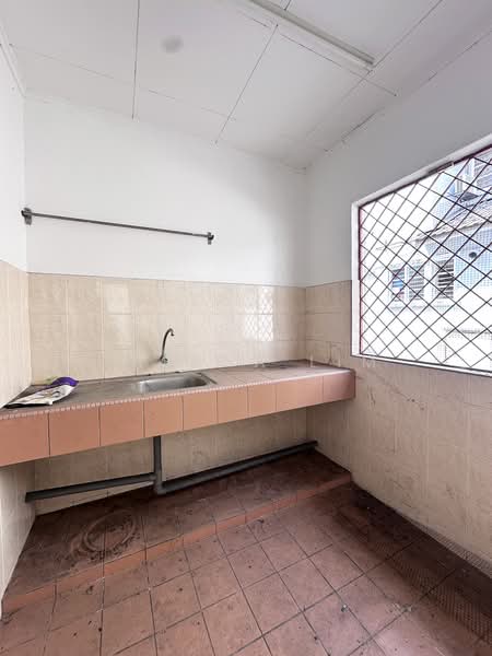 Rumah Teres 2 Tingkat untuk Dijual di Mutiara Damansara (Selangor) - Tarsha Lim - Kitchen - PropertyGuru.com.my