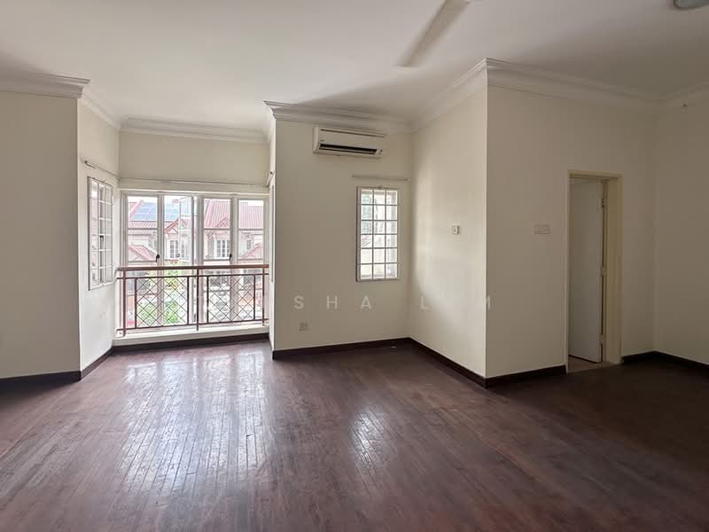 Rumah Teres 2 Tingkat untuk Dijual di Mutiara Damansara (Selangor) - Tarsha Lim - Living Room - PropertyGuru.com.my