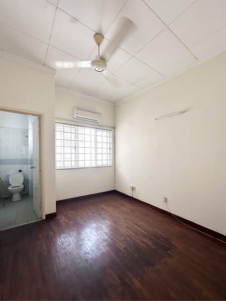 Rumah Teres 2 Tingkat untuk Dijual di Mutiara Damansara (Selangor) - Tarsha Lim - Bathroom - PropertyGuru.com.my