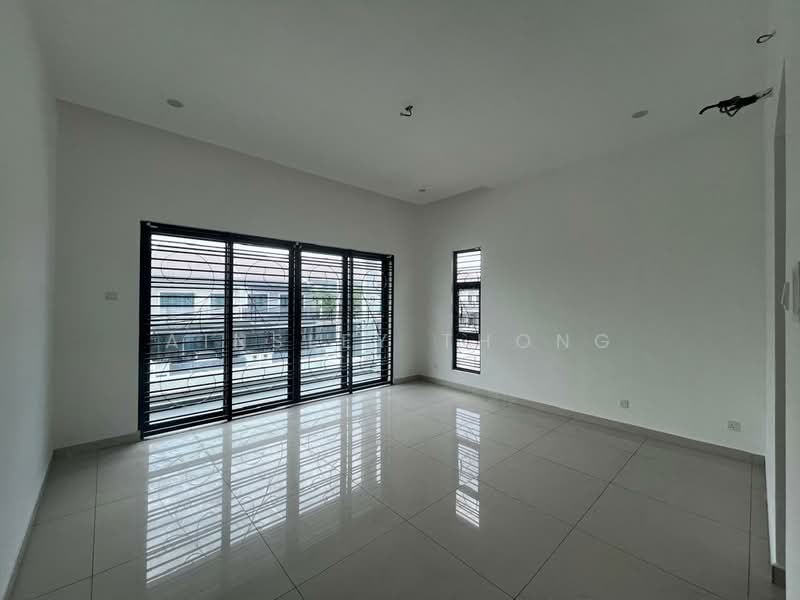 Rumah Berkembar untuk Dijual di Bandar Seri Botani (Ipoh) - Ainsley Thong - Living Room - PropertyGuru.com.my