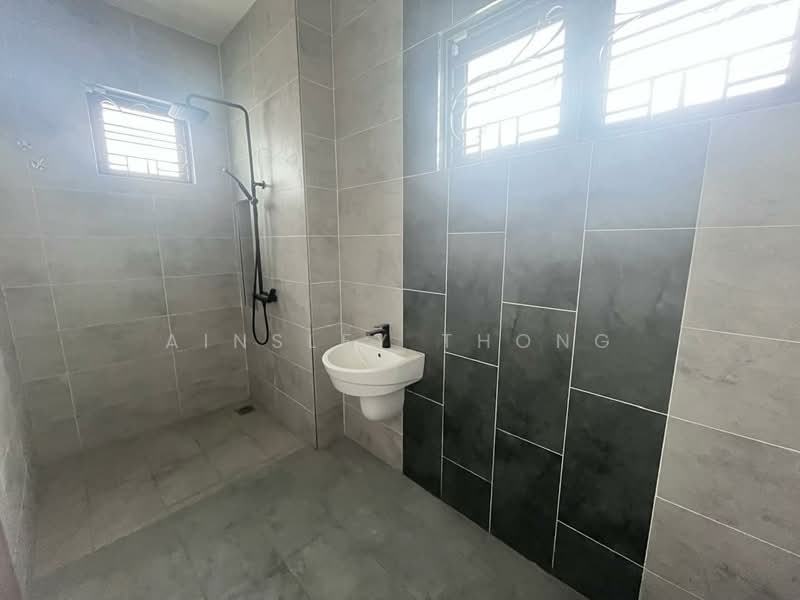 Rumah Berkembar untuk Dijual di Bandar Seri Botani (Ipoh) - Ainsley Thong - Bathroom - PropertyGuru.com.my