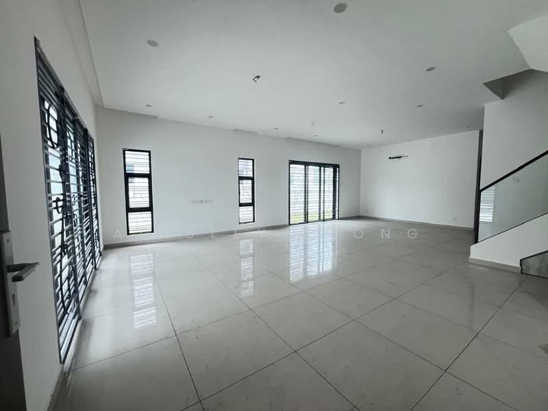 Rumah Berkembar untuk Dijual di Bandar Seri Botani (Ipoh) - Ainsley Thong - Living Room - PropertyGuru.com.my