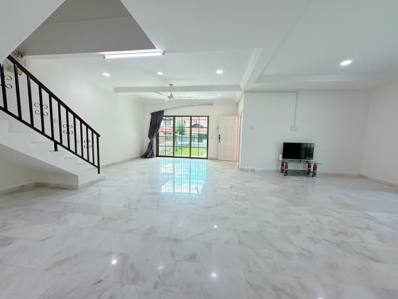 Rumah Berkembar untuk Dijual di Kluang (Johor) - May Tan - PropertyGuru.com.my