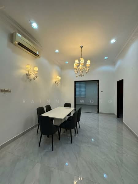 Rumah Banglo untuk Dijual di Bayan Lepas (Penang) - Rainny Wong - Dining Room - PropertyGuru.com.my