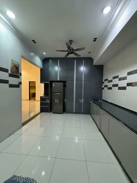 Rumah Banglo untuk Dijual di Bayan Lepas (Penang) - Rainny Wong - Kitchen - PropertyGuru.com.my