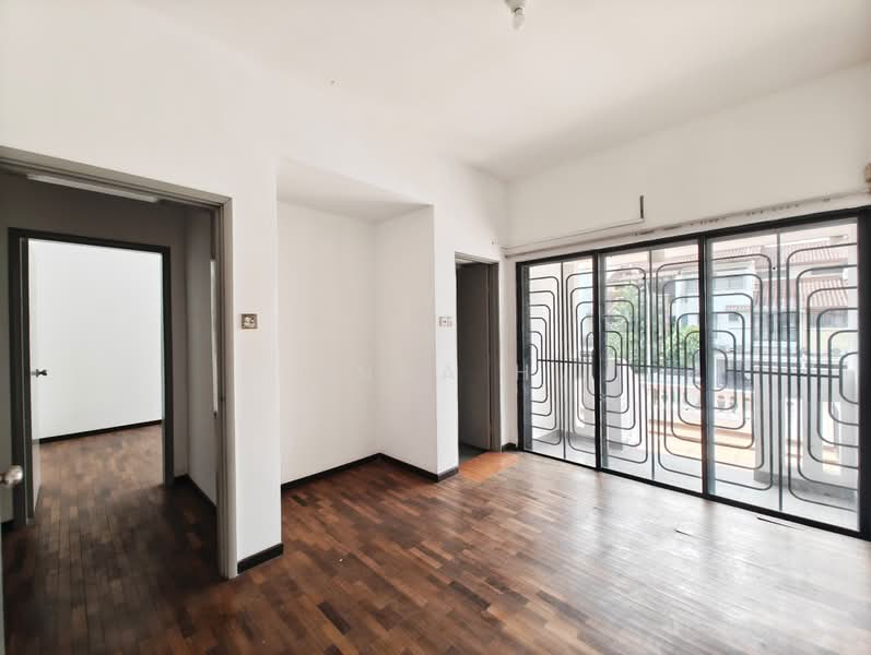 3-storey Terraced House for Sale in Taman Esplanad (Bukit Jalil) - Anna H - Living Room - PropertyGuru.com.my