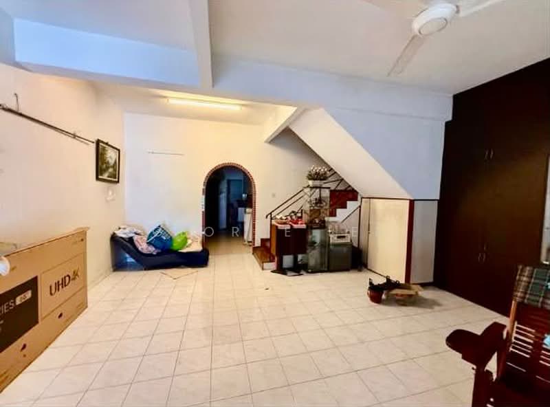 2-storey Terraced House for Sale in Air Putih (Kuantan) - George Lee - Living Room - PropertyGuru.com.my