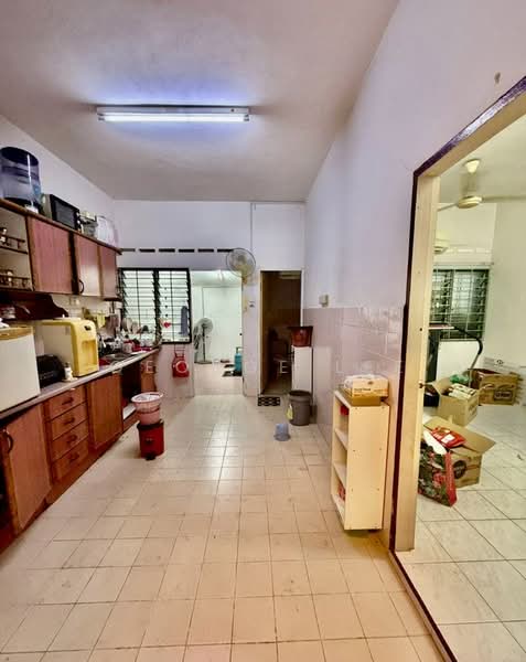 2-storey Terraced House for Sale in Air Putih (Kuantan) - George Lee - Kitchen - PropertyGuru.com.my