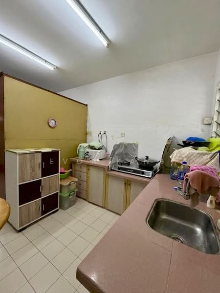 Flat for Sale at Desa Permai Indah Flat - Evon Kang - Kitchen - PropertyGuru.com.my