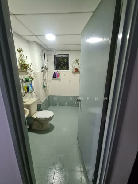 Kondominium untuk Dijual di Puncak Nusa Kelana - Soon Sheng Law - Bathroom - PropertyGuru.com.my