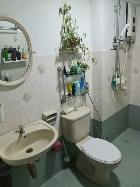 Kondominium untuk Dijual di Puncak Nusa Kelana - Soon Sheng Law - Bathroom - PropertyGuru.com.my