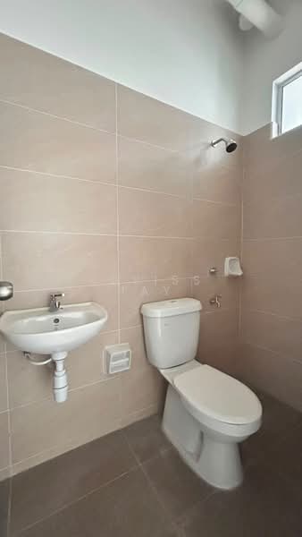 2-storey Terraced House for Sale in Bandar Dato Onn (Tebrau) - Alviss Tay - Bathroom - PropertyGuru.com.my