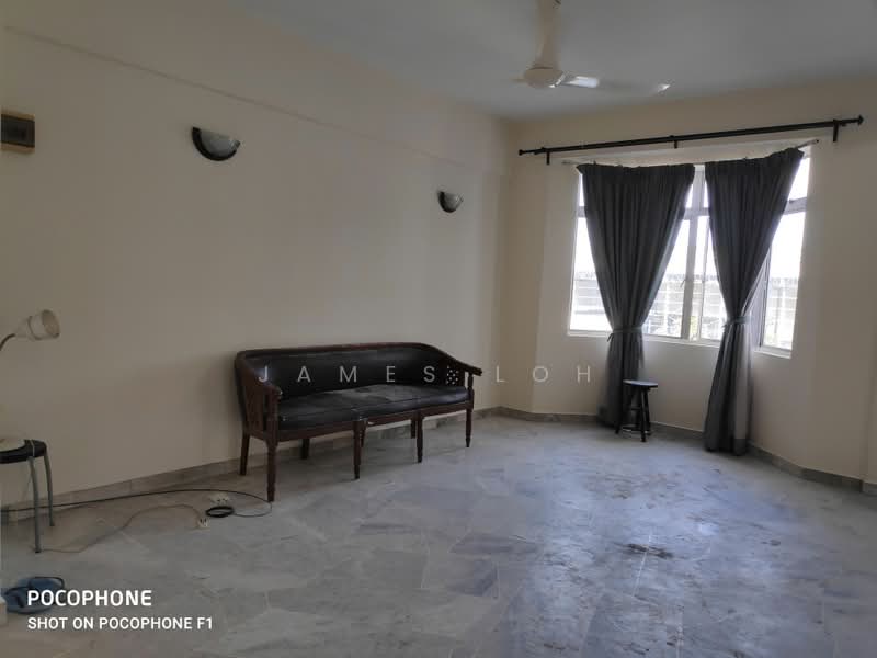 Apartment for Sale at Subang Perdana Goodyear Court 9 - James Loh - Living Room - PropertyGuru.com.my