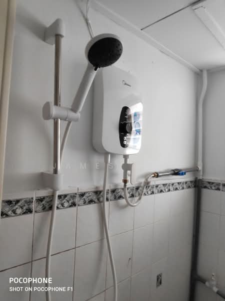 Apartment for Sale at Subang Perdana Goodyear Court 9 - James Loh - Bathroom - PropertyGuru.com.my