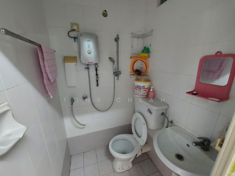 Apartment for Sale at GL Garden - Tony Cheah - Bathroom - PropertyGuru.com.my