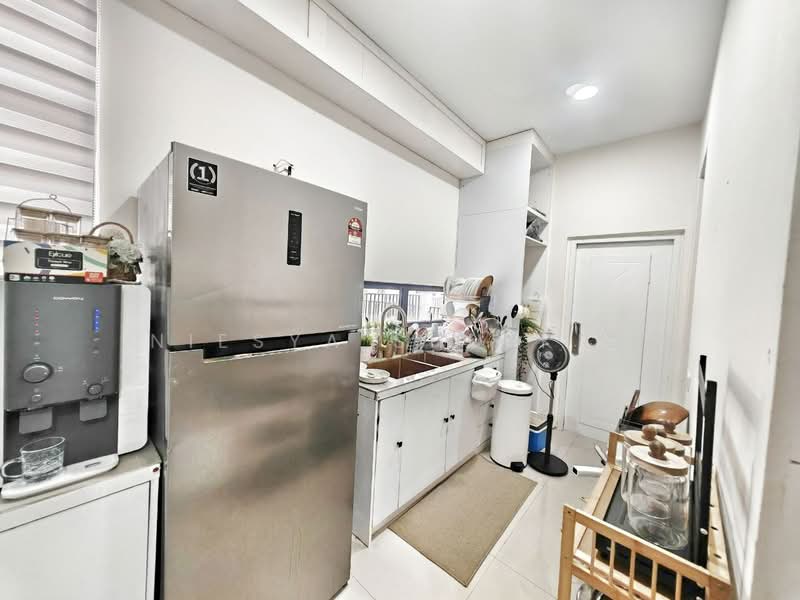 Semi-Detached House for Sale in Kuala Selangor (Selangor) - Niesya Shuekry - Kitchen - PropertyGuru.com.my
