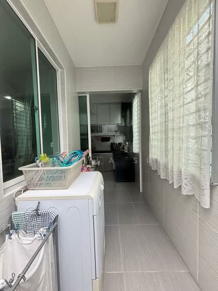 2.5-storey Terraced House for Sale in Putra Heights (Subang Jaya) - Stella Sum - Laundry area - PropertyGuru.com.my