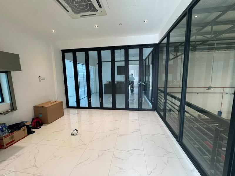 Factory for Rent in Eco Business Park 1 (Johor Bahru) - Jit Sin Cheah - Interior - PropertyGuru.com.my