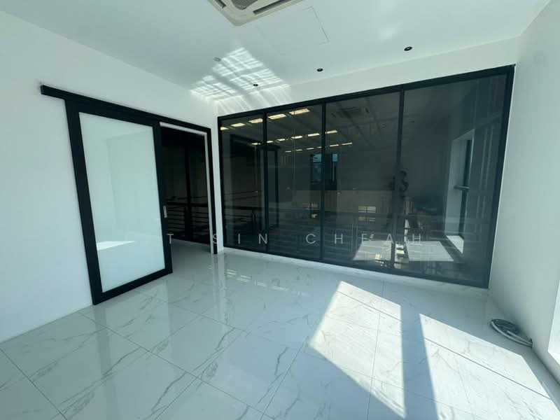 Factory for Rent in Eco Business Park 1 (Johor Bahru) - Jit Sin Cheah - Interior - PropertyGuru.com.my