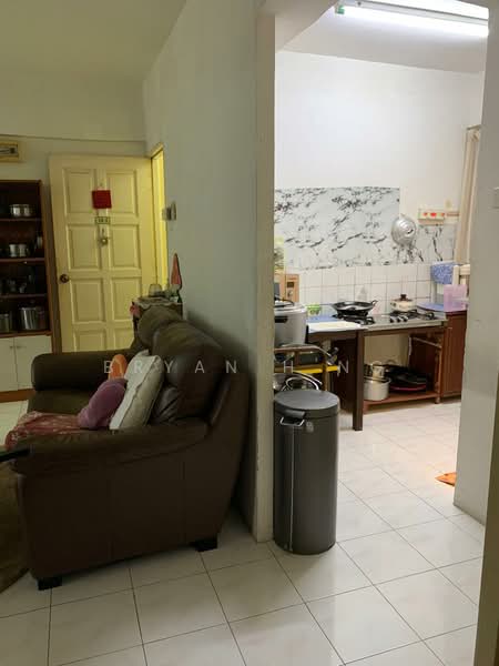 Pangsapuri untuk Dijual di Taman Hui Aun - Bryan H'ng - Living Room - PropertyGuru.com.my